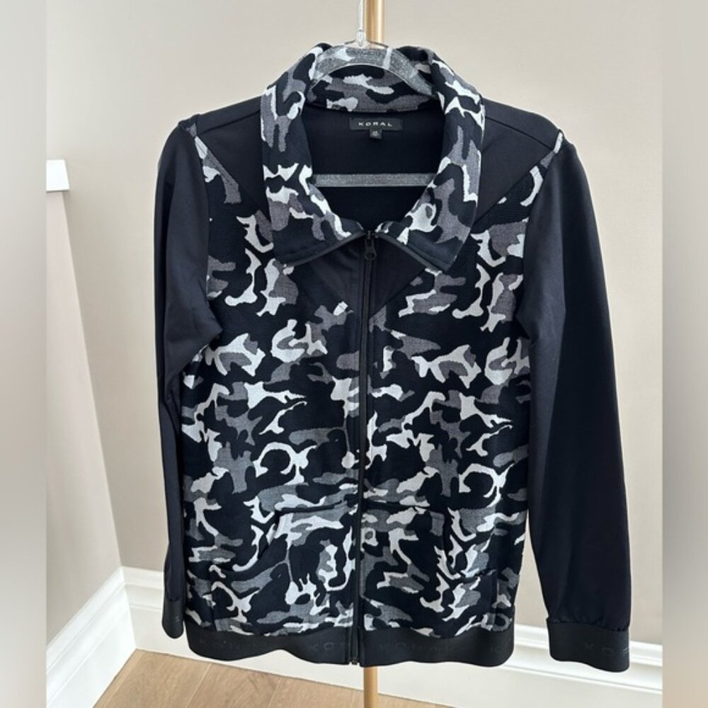 Koral Activewear Camo Emblem Jacket | XS